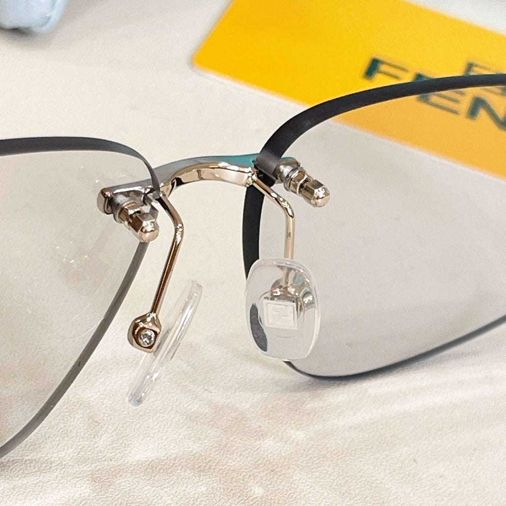Fendi FE5116US Sunglasses